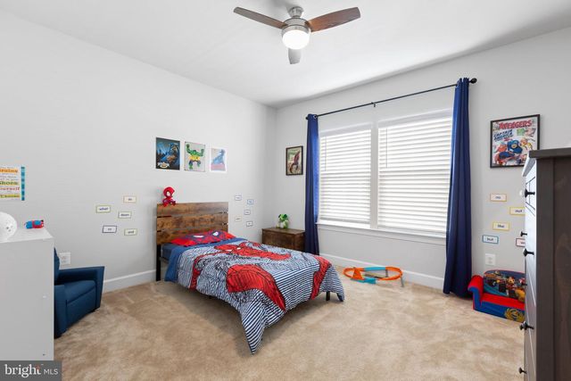 512 CRAB APPLE DR, Stafford, VA 22554