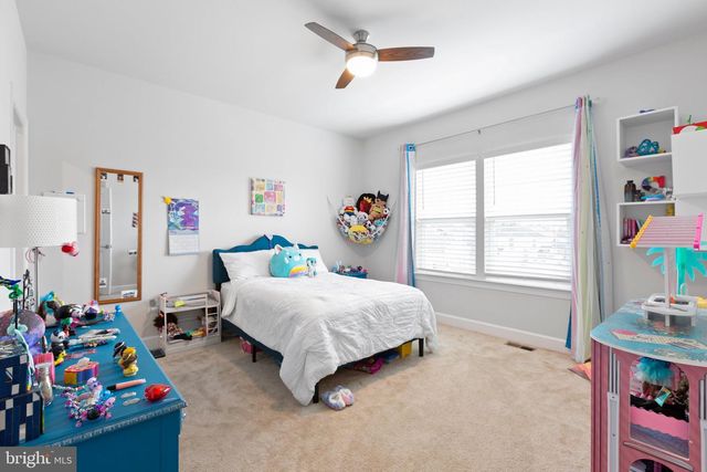 512 CRAB APPLE DR, Stafford, VA 22554