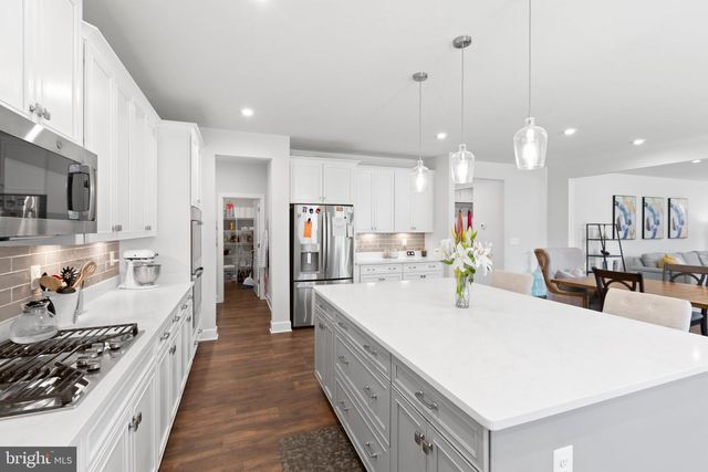 512 CRAB APPLE DR, Stafford, VA 22554