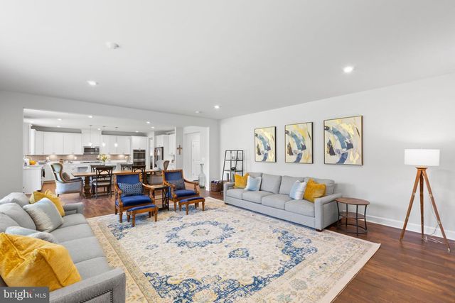 512 CRAB APPLE DR, Stafford, VA 22554