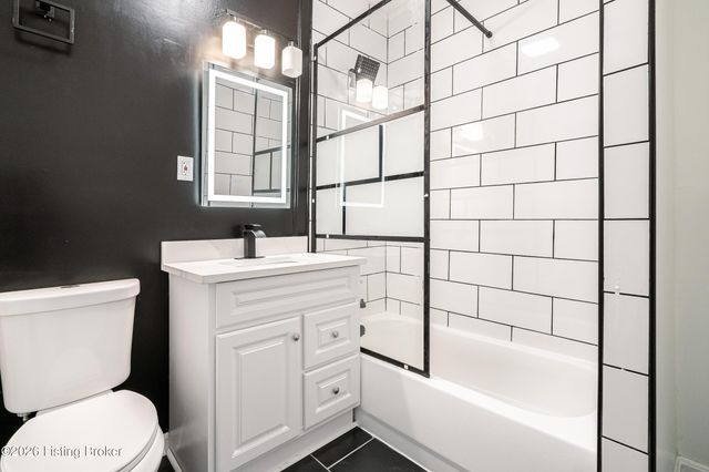 1448 Catalpa St, Louisville, KY 40211