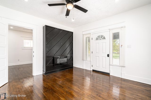 1448 Catalpa St, Louisville, KY 40211