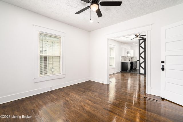 1448 Catalpa St, Louisville, KY 40211