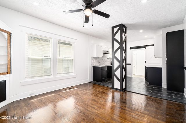 1448 Catalpa St, Louisville, KY 40211