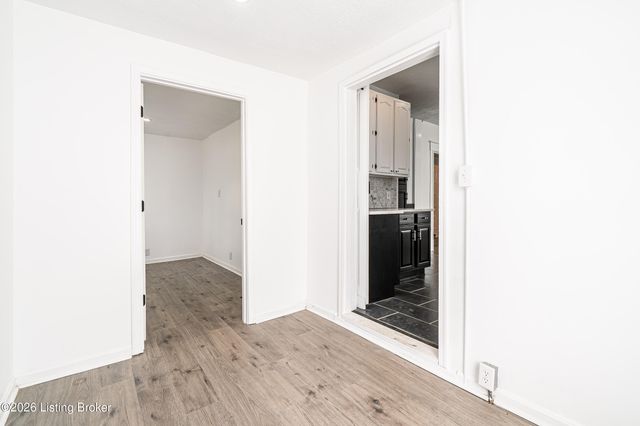 1448 Catalpa St, Louisville, KY 40211