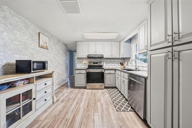 37421 LAYTON ROAD, Dade City, FL 33525