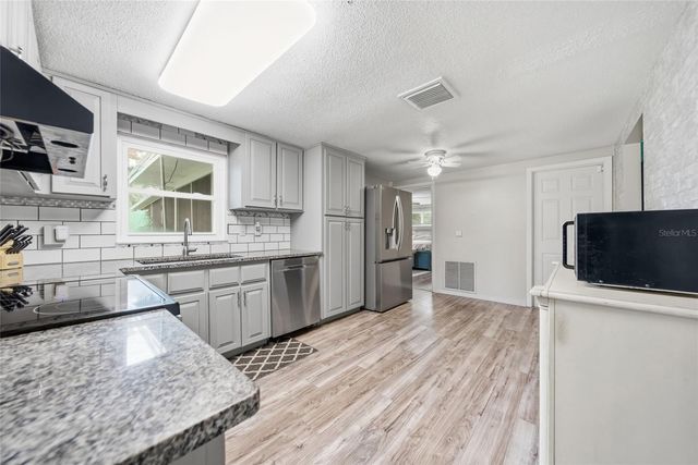 37421 LAYTON ROAD, Dade City, FL 33525