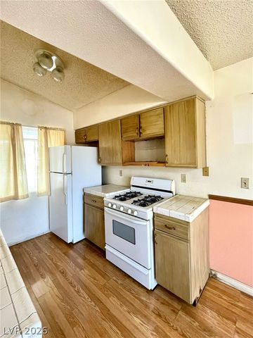 1632 North Torrey Pines Drive 101, Las Vegas, NV 89108