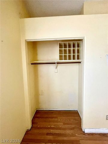 1632 North Torrey Pines Drive 101, Las Vegas, NV 89108