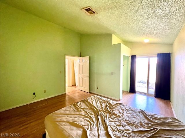 1632 North Torrey Pines Drive 101, Las Vegas, NV 89108