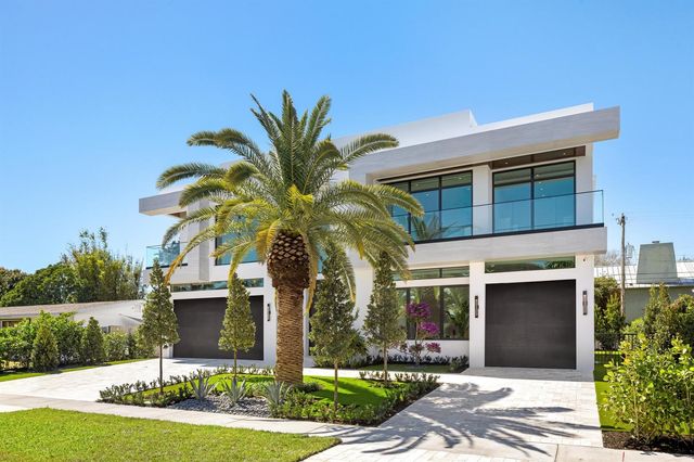 1051 NE 2nd Terrace, Boca Raton, FL 33432