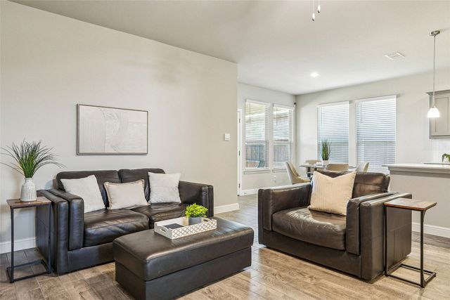 1041 Southwark Drive, Fort Worth, TX 76247