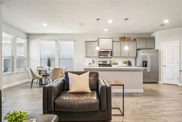 1041 Southwark Drive, Fort Worth, TX 76247