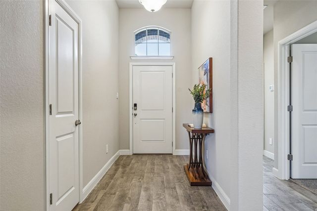 1041 Southwark Drive, Fort Worth, TX 76247