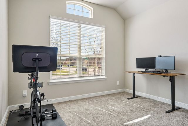 1041 Southwark Drive, Fort Worth, TX 76247