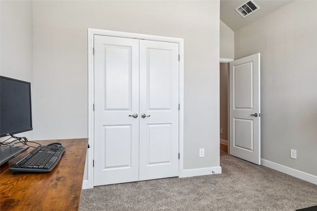 1041 Southwark Drive, Fort Worth, TX 76247