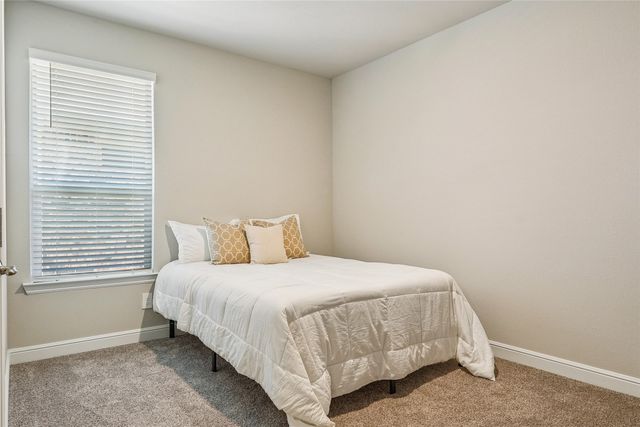 1041 Southwark Drive, Fort Worth, TX 76247