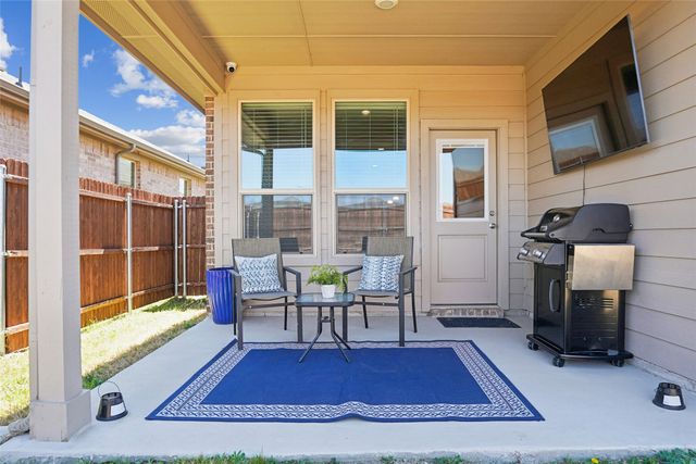 1041 Southwark Drive, Fort Worth, TX 76247