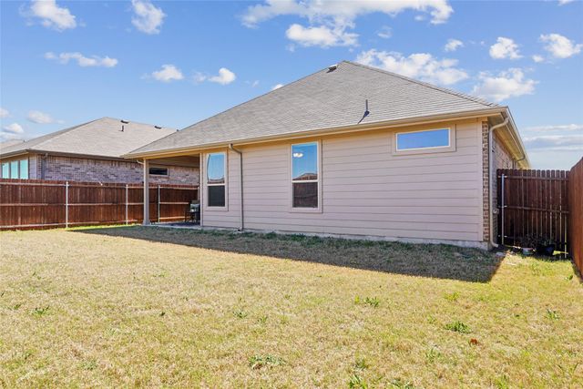 1041 Southwark Drive, Fort Worth, TX 76247