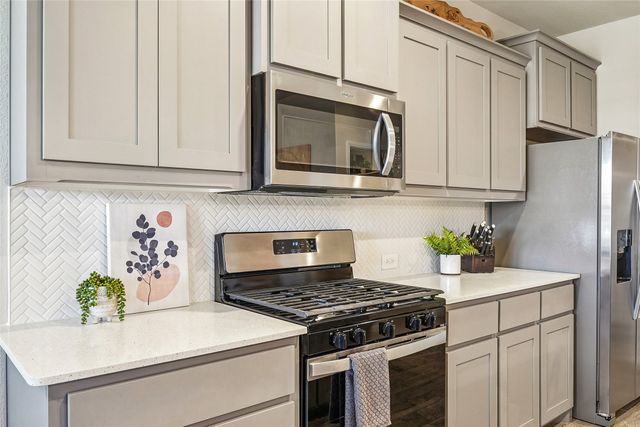 1041 Southwark Drive, Fort Worth, TX 76247