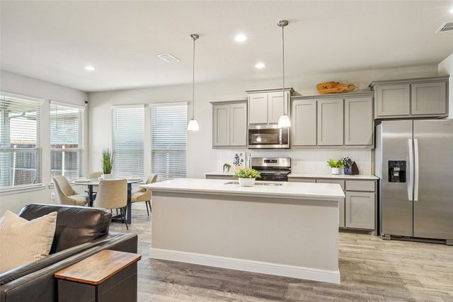 1041 Southwark Drive, Fort Worth, TX 76247