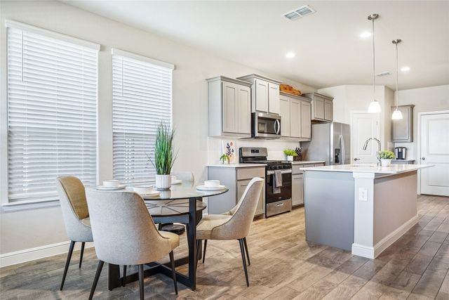 1041 Southwark Drive, Fort Worth, TX 76247