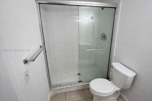 3700 NW 21st St 109, Lauderdale Lakes, FL 33311