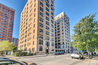 1755 E 55th Street 301, Chicago, IL 60615