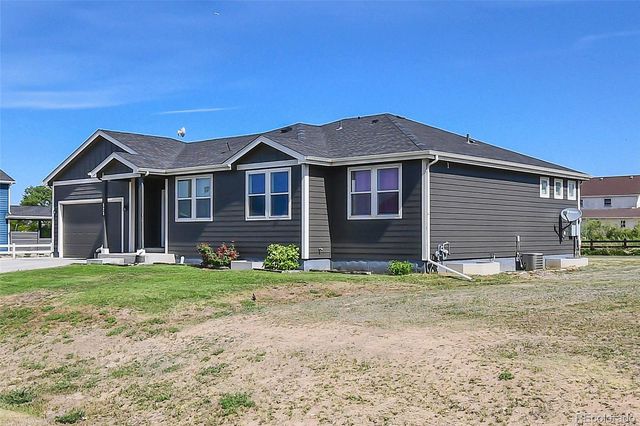 525 Foxtail Drive, Hudson, CO 80642