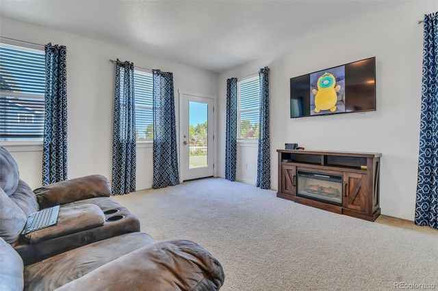 525 Foxtail Drive, Hudson, CO 80642