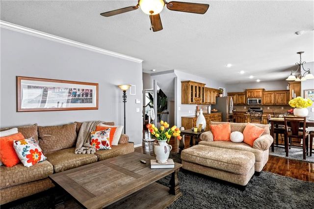 2221 SW Hawk View Road, Lee's Summit, MO 64082