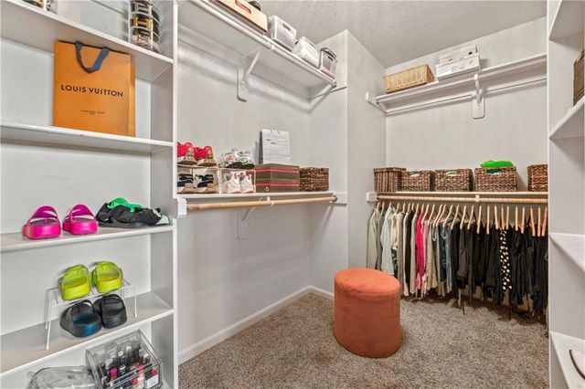 2221 SW Hawk View Road, Lee's Summit, MO 64082