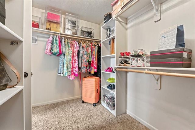 2221 SW Hawk View Road, Lee's Summit, MO 64082