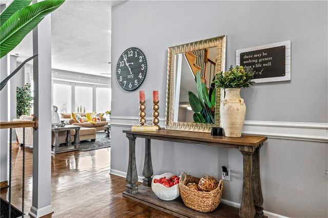 2221 SW Hawk View Road, Lee's Summit, MO 64082