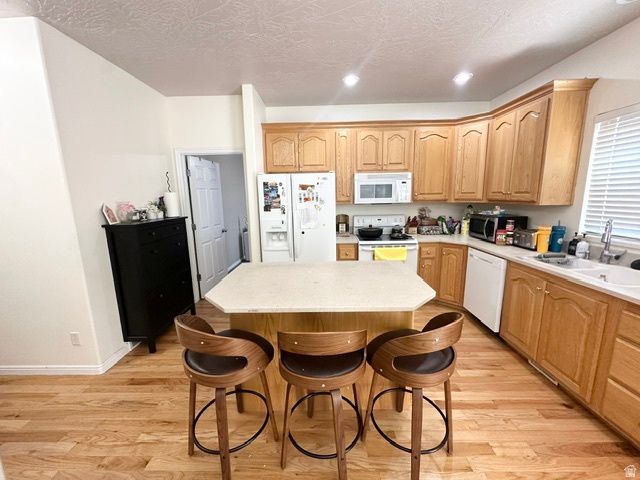 1563 W TURTLE DOVE LN, West Jordan, UT 84088