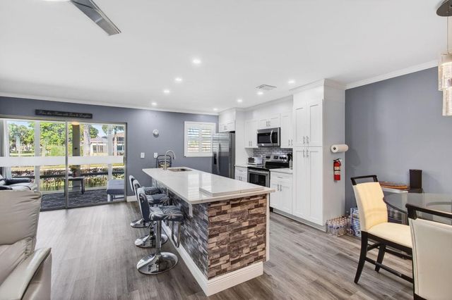 1320 High Point Place S C, Delray Beach, FL 33445