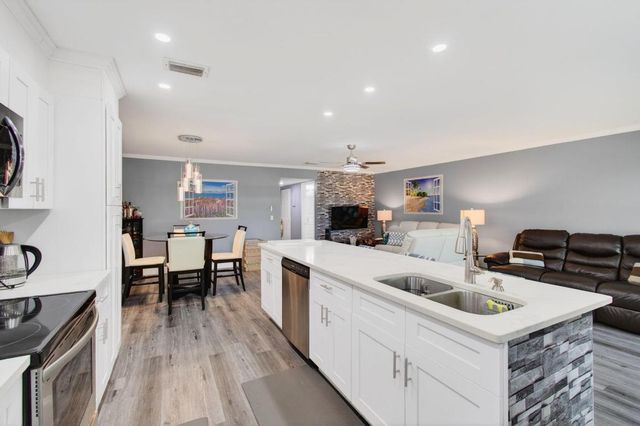 1320 High Point Place S C, Delray Beach, FL 33445