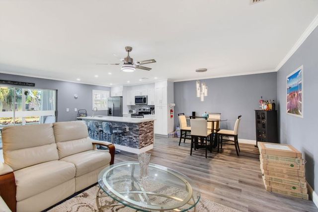 1320 High Point Place S C, Delray Beach, FL 33445