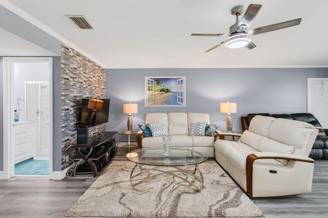 1320 High Point Place S C, Delray Beach, FL 33445