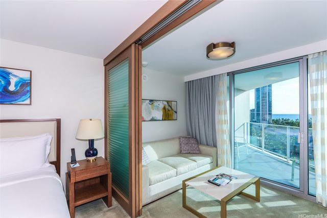 2139 Kuhio Avenue 1108, Honolulu, HI 96815