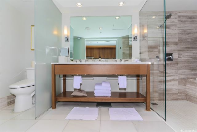 2139 Kuhio Avenue 1108, Honolulu, HI 96815