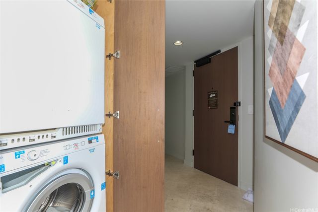 2139 Kuhio Avenue 1108, Honolulu, HI 96815