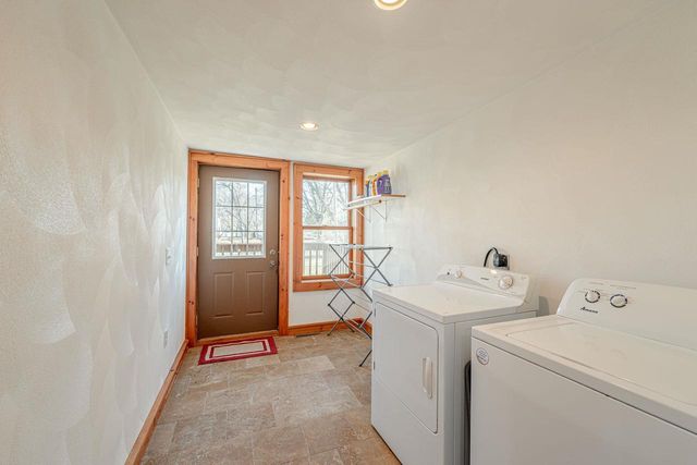 322 S Madison Street, Evansville, WI 53536