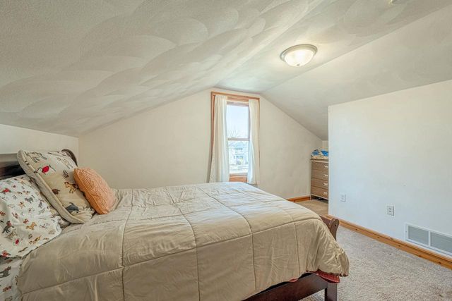 322 S Madison Street, Evansville, WI 53536