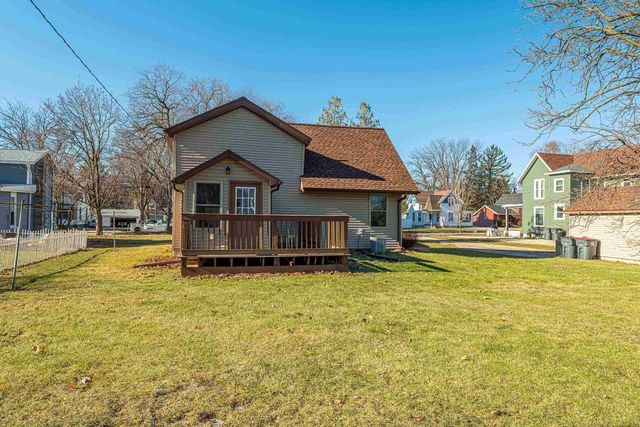 322 S Madison Street, Evansville, WI 53536