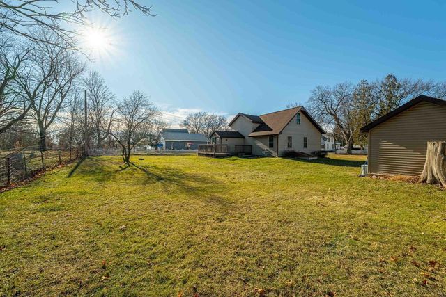 322 S Madison Street, Evansville, WI 53536