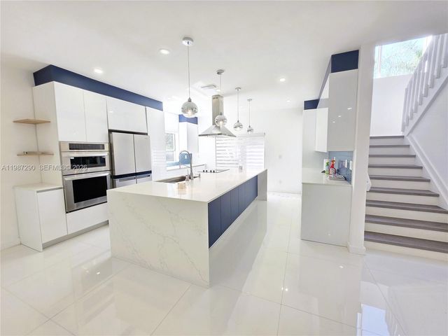 16404 Diamond Head Drive, Weston, FL 33331
