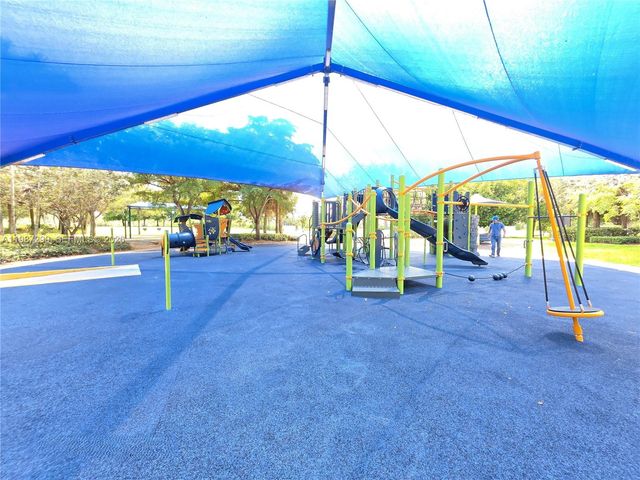 16404 Diamond Head Drive, Weston, FL 33331