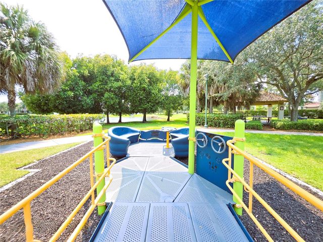 16404 Diamond Head Drive, Weston, FL 33331
