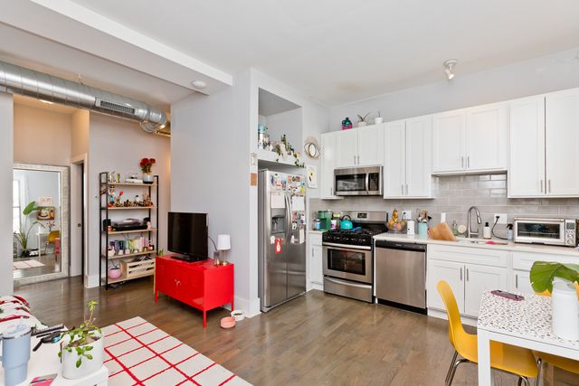 1715 S Carpenter Street 1, Chicago, IL 60608